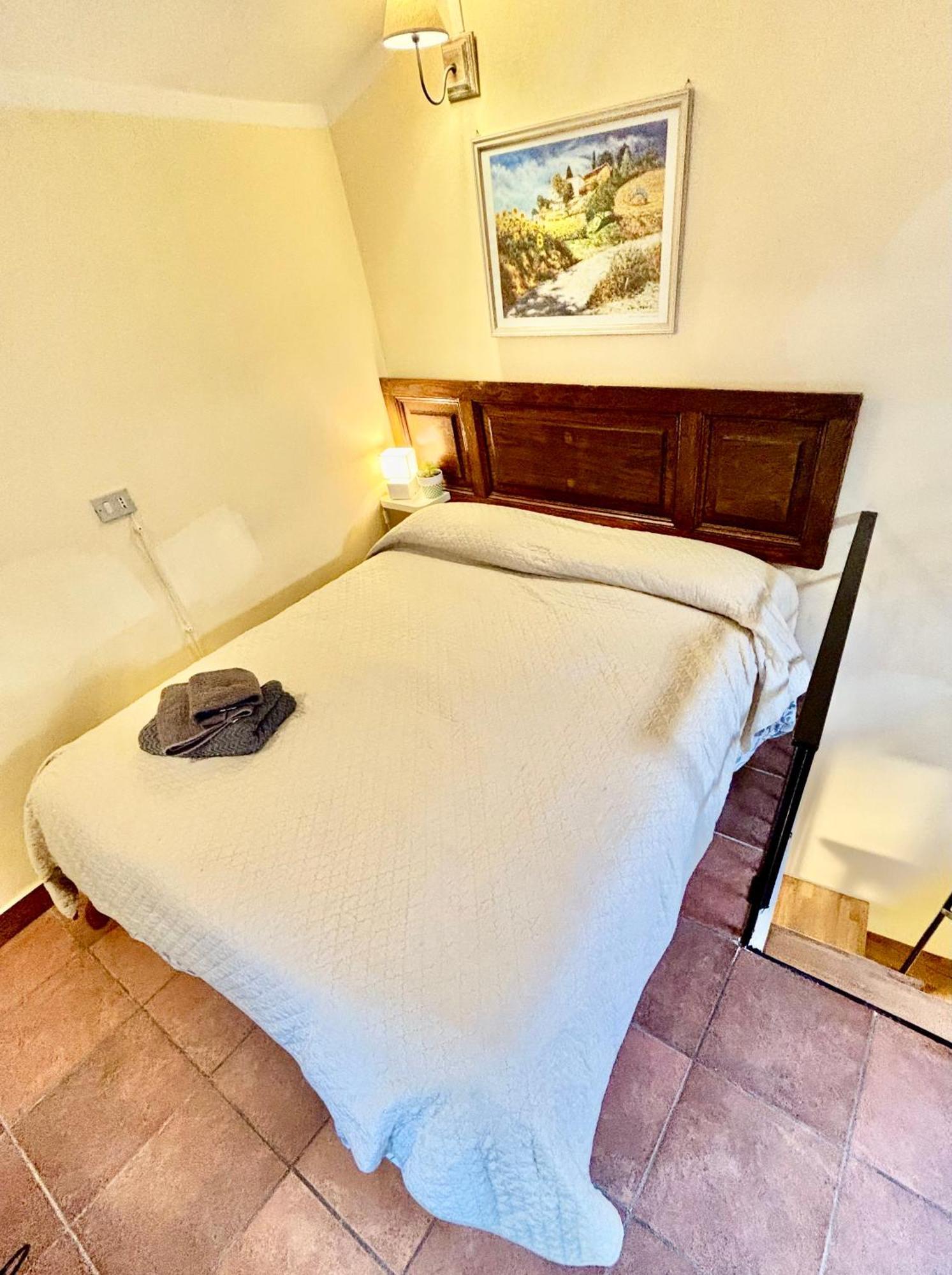 Apartamento Red House Gubbio Exterior foto